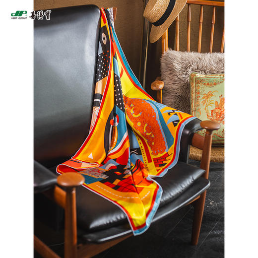 喜得宝文创丝巾《国王气象》艺术数码方巾杭州丝绸100%桑蚕丝素绉缎 商品图6