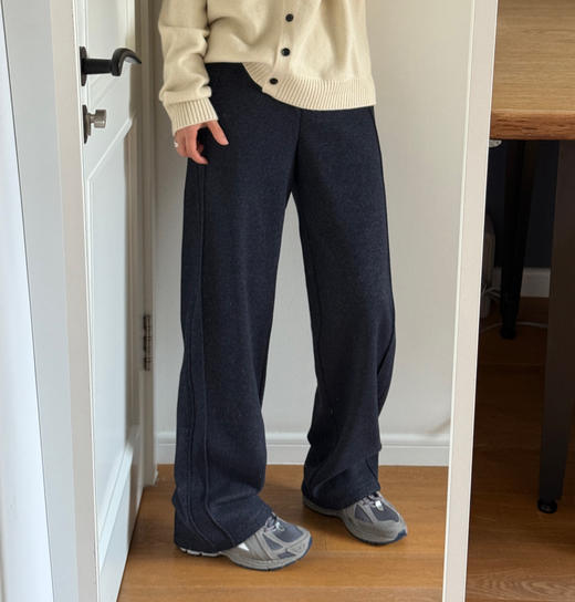 25冬--花纱线雕小直筒加绒镰刀裤【包邮+三天无理由退换】 商品图9