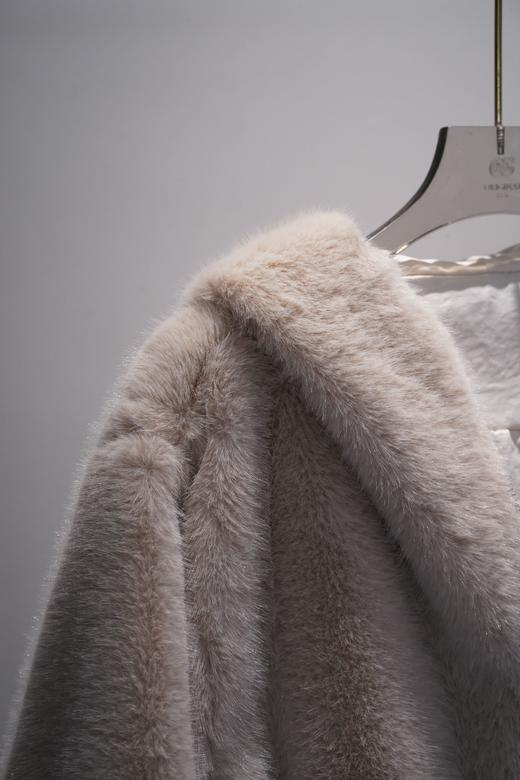 优选丨【ORIGNAL&CO欧貂绒连帽外套】从毛料到生产全部自产 上身太贵气了 LP进口欧貂绒面料！好打理、不掉毛 商品图4