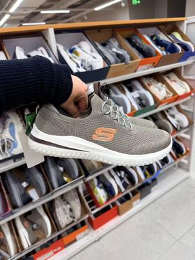 斯凯奇运动系列DELSON3.0男士轻质休闲鞋279.9（线上线下同步销售，不一定有货，介意勿拍）575518-GY