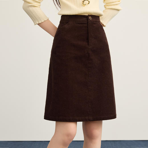 【12/10新品6折】熙世界复古咖色灯芯绒半身裙女2025秋冬新款高腰显瘦a字包臀半裙 商品图4