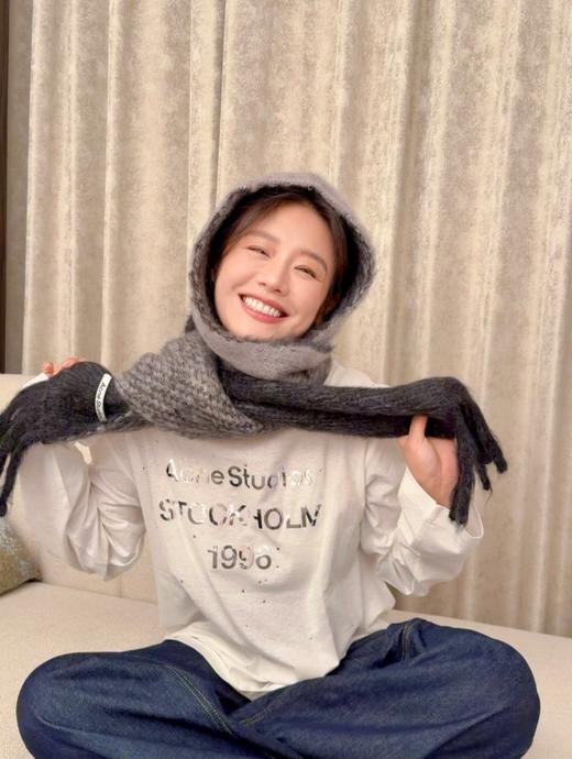 一店d 𝟐𝟓新𝐀𝐜𝐧𝐞镜面烫钻长tee❗️来啦  𝟏𝟗𝟗𝟔闪银限定系列~ 
限定神t好好穿！上身好显瘦
谁懂啊 辣妹一定要安排上 就是梦回千禧的古早时髦感 商品图5