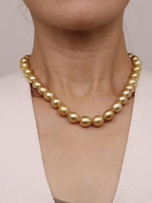 【挚友限定】南洋金珠项链 极光浓金色 水滴型9-13mm 商品图2