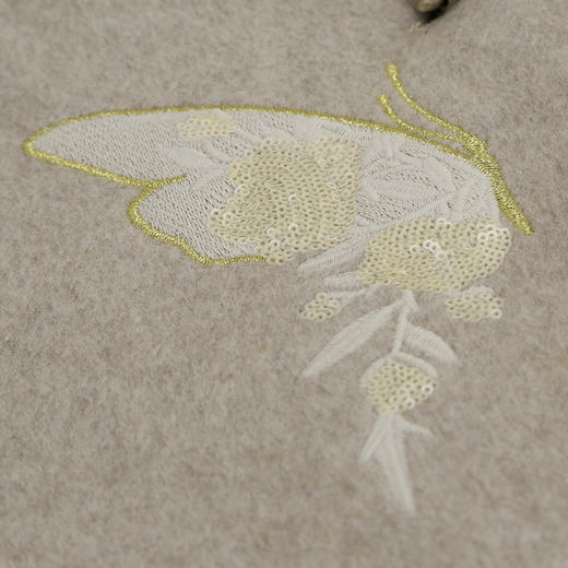 QH969斯尔丽2025秋冬新款轻国风绣花流苏双面呢大衣短款羊毛大衣 商品图8