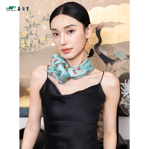 喜得宝宋韵华章65cm*65cm 手工卷边桑蚕丝斜纹绸小方巾 商品图3