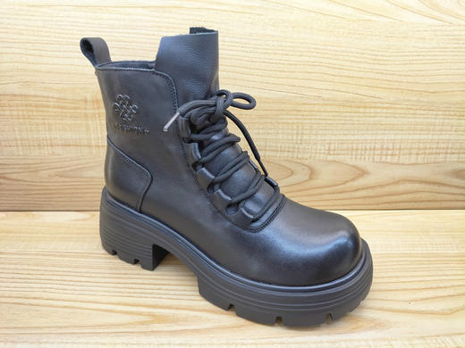 2024秋冬新品女短靴豪行正品24421603真皮时尚休闲韩版厚底马丁靴 商品图0