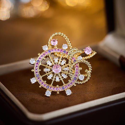 时尚复古轻奢个性创意船舵胸针，铜镶锆石高档气质外套胸花别针LY-Z-088 商品图1