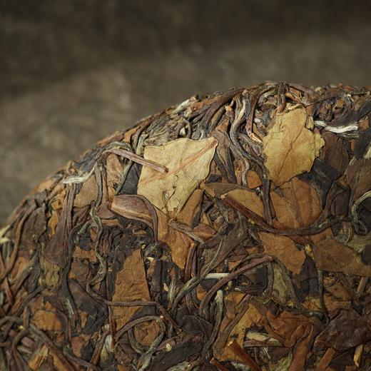 识年老白茶 2013年春秋拼配寿眉茶饼  春水秋香一口入心福鼎白茶 商品图1