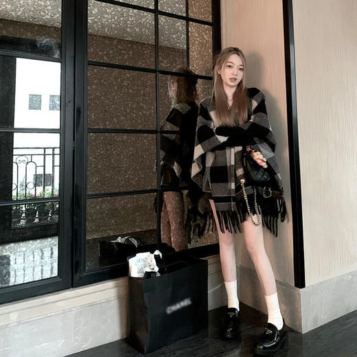 【苏格兰女孩】用料2.2m羊毛格纹披肩 斗篷外套 女秋冬外搭披肩 商品图3