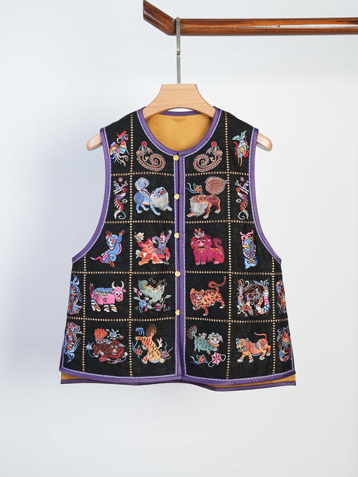 R253092马甲 商品图3