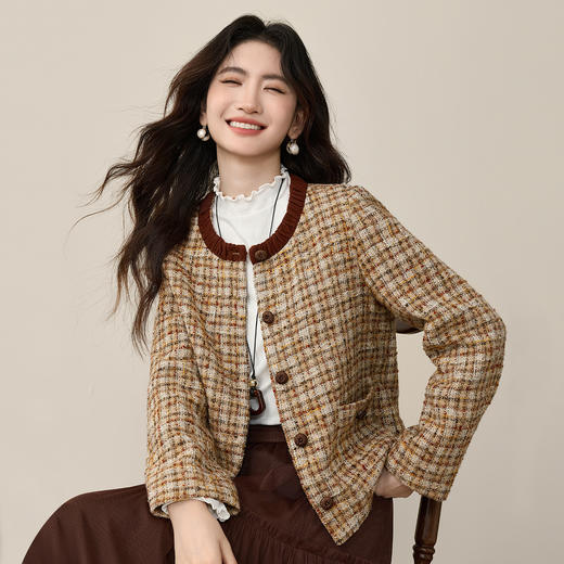 【周末秒杀】熙世界小香风短款外套女粗花呢2025秋冬新款复古格纹正肩圆领上衣 商品图4