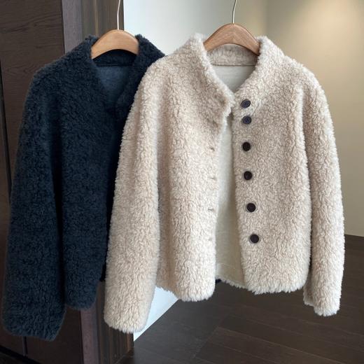 冬日氛围感！ 时髦立领排扣卷毛外套女上衣2025新款秋冬季！ 商品图4