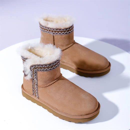 隆丰冬季女保暖A级羊皮毛一体雪地靴一粒牛角扣基础款名族风短筒雪地靴122075 商品图6