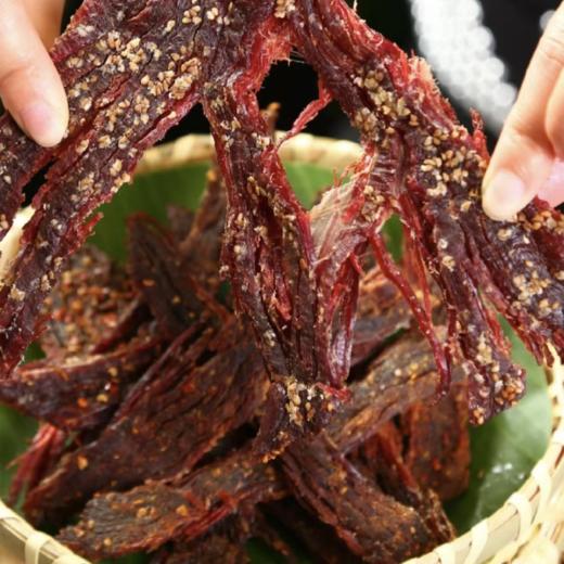 菜头商城 佤乡小锤牛干巴 每袋净含量100克 商品图0