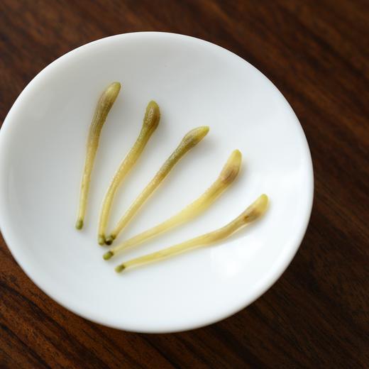 懂茶帝-2025封丘开园头采金银花50克 商品图3