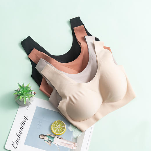真丝内里~『一片式无痕真丝无钢圈文胸』零压迫零束缚 聚拢无钢圈 轻松自在穿戴感 商品图1