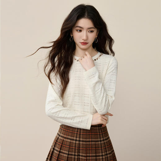 【12/10新品6折】熙世界波嬉度假风打底蕾丝衫女2025秋冬新款宽松串珠圆领套头上衣 商品图4