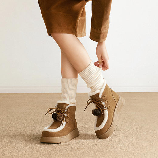 千百度厚底时尚雪地靴女冬季新款保暖毛毛鞋羊皮毛一体短靴A25765121 商品图1