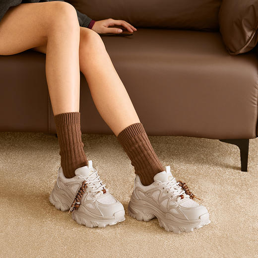 【上新】千百度串珠厚底老爹鞋女2026春季新款增高透气轻便舒适运动休闲鞋A26151107 商品图4