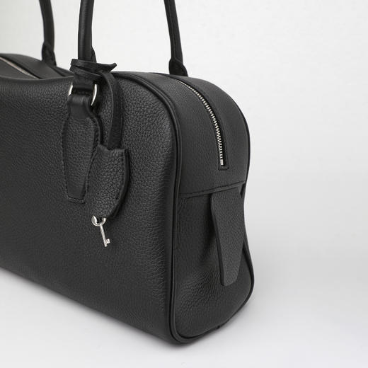 ROMISTUDIO 首饰袋 荔枝纹头层牛皮手提单肩保龄球包 RWCLP37184 商品图3