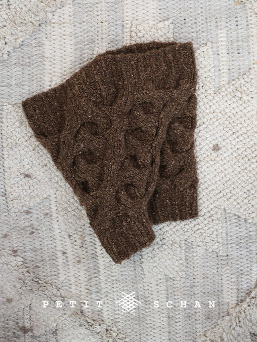 PETIT SCHAN小闪 ACC#049 A Twisted Sense of Joy  开心麻花  牦牛绒手纺纱手编绞花围脖 商品图3