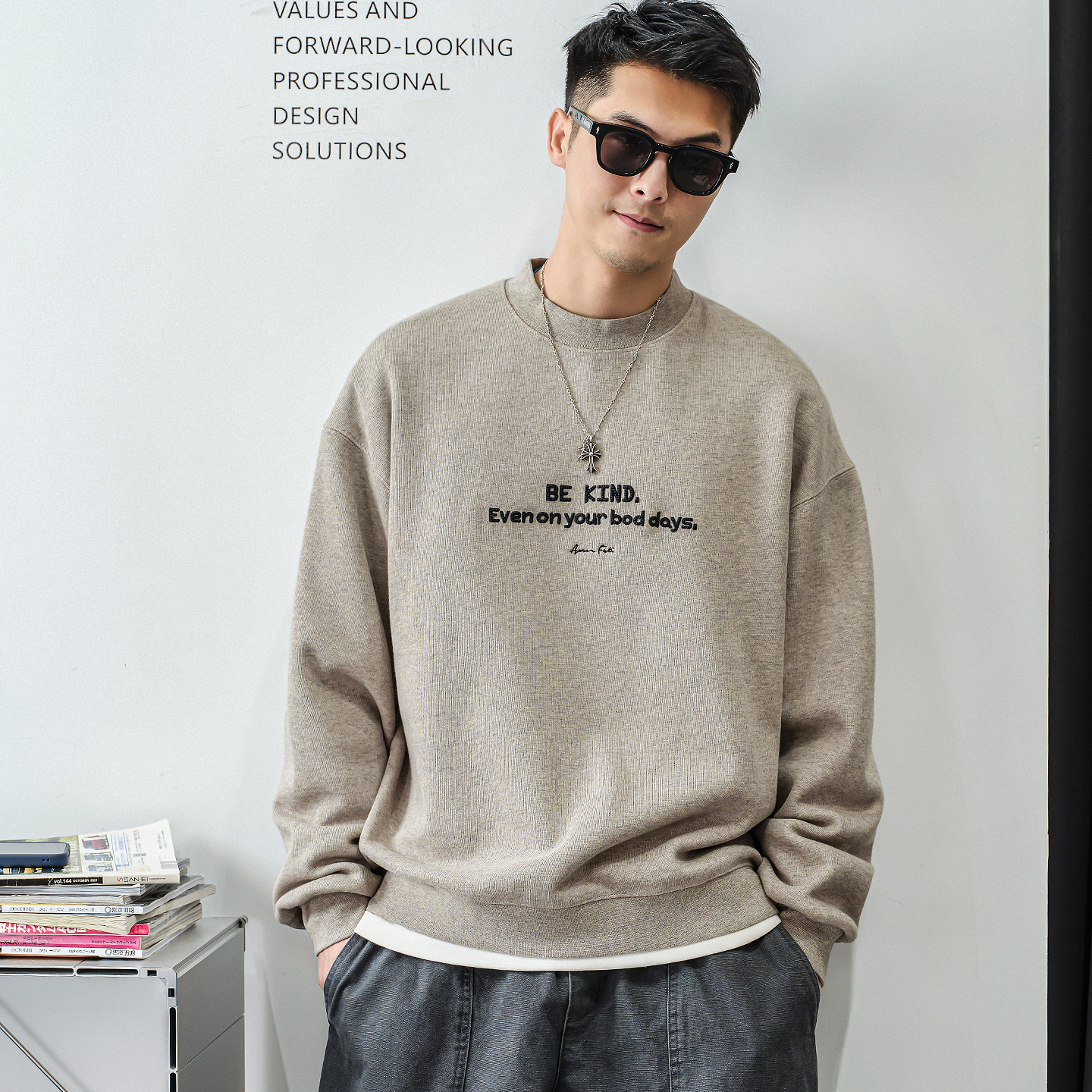 徐太浪【时尚帅气 字母刺绣】加绒卫衣男秋冬休闲灰色打底衫上衣