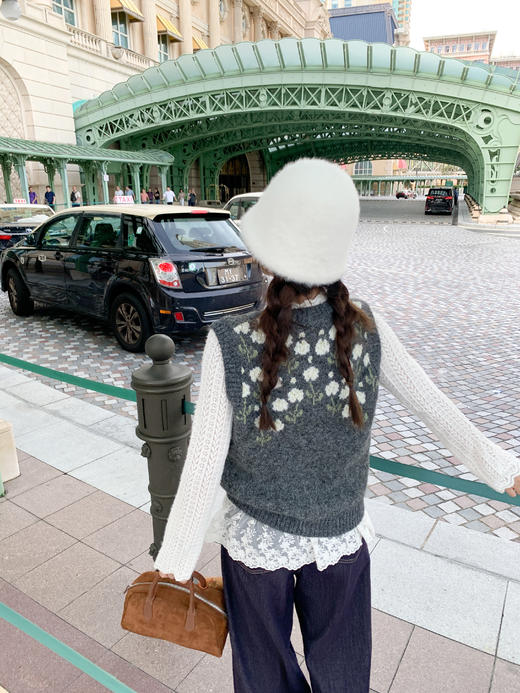 【149元任选2件】现货！ 韩系刺绣针织马甲 商品图9