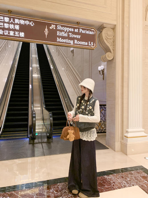 【149元任选2件】现货！ 韩系刺绣针织马甲 商品图5