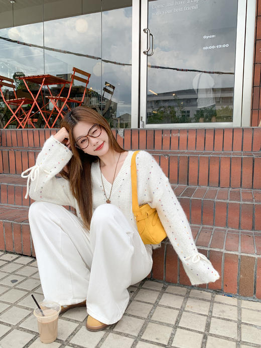 【169元任选2件】现货！ 韩系v领套头毛衣 商品图5