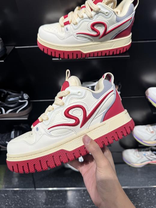 安踏SV|王一博生日款面包鞋25新款厚底增高休闲运动鞋女122548012VS【库存有限，如无货将做退款，介意慎拍！】 商品图0