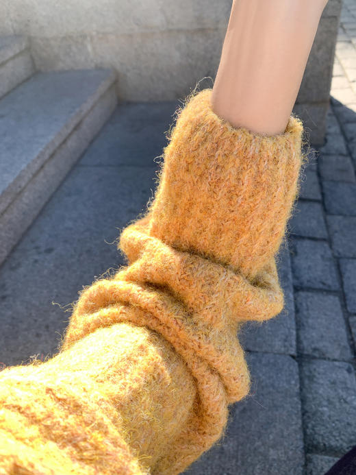 【169元任选2件】现货！ 韩系v领毛衣 商品图7