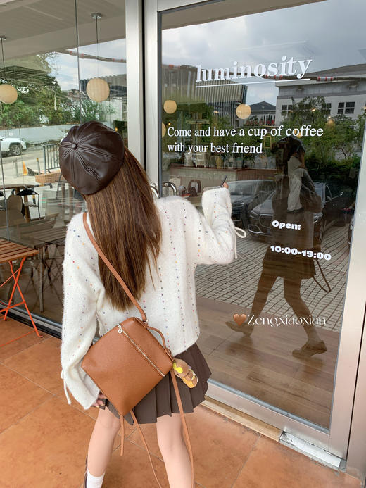 【169元任选2件】现货！ 韩系v领套头毛衣 商品图12