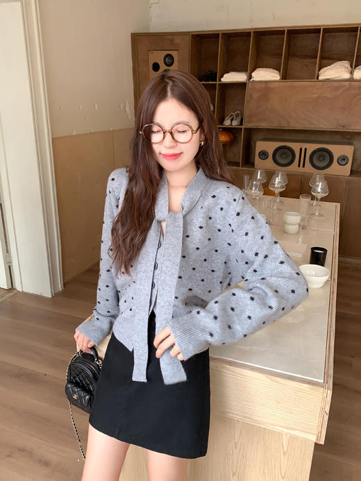 【169元任选2件】现货！ 韩系V领长袖针织开衫 商品图10