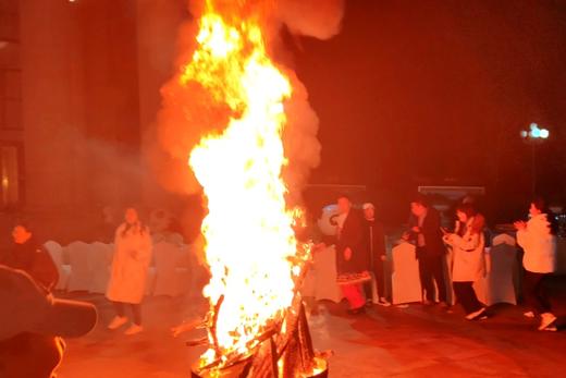 跨年氛围感拉满！439元2大2小！带娃去彭山恒大放烟花、跨新年、跳锅庄、吃羊肉汤~住星级酒店过元旦春节~ 商品图6