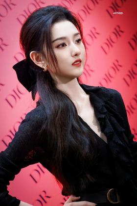 这个老祖宗用的“黑发”神器才是真王者！用它洗一洗，头发乌黑又茂密