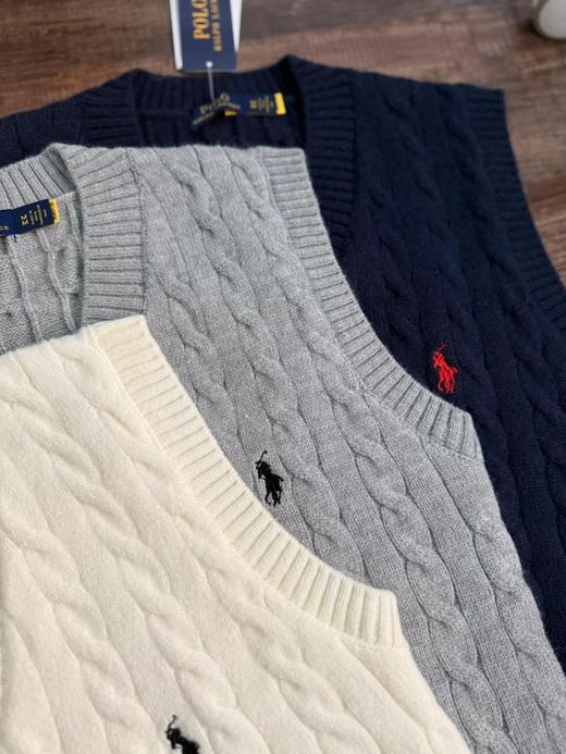 D121170绞花V领情侣针织复古毛衣马甲背心 商品图2