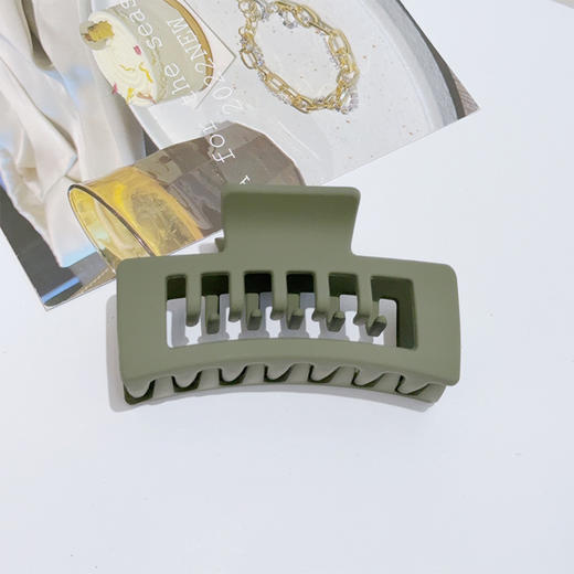 纯色百搭内齿磨砂抓夹-纪念日百货门店同款167446389 商品图3