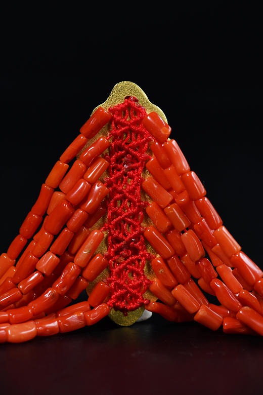 珊瑚管珠南红银鎏金卷草纹牌手链 商品图3