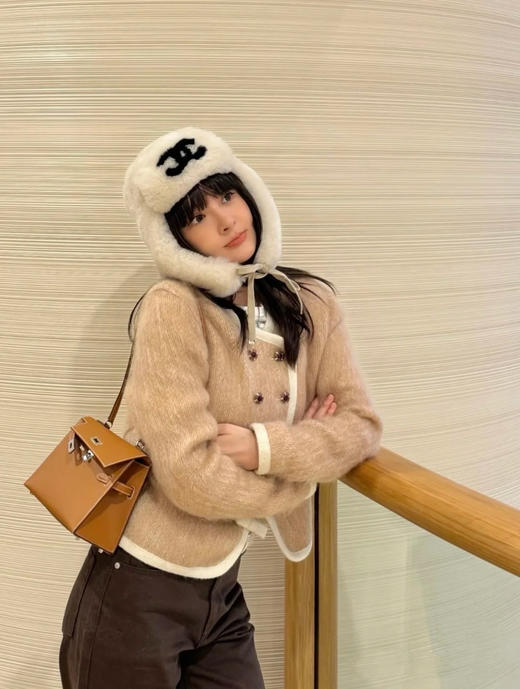 香奈儿 25秋冬新款 洋装马海毛外套(TM) 商品图8