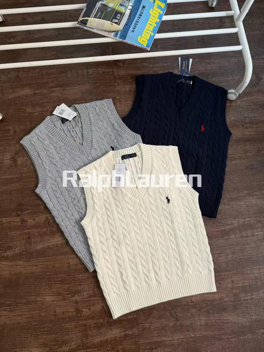 D121170绞花V领情侣针织复古毛衣马甲背心 商品图0