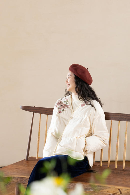 牧衣游原创 手工刺绣厚实棉红嘴雁绒短羽绒服保暖抗寒新中式 冷千 商品图5