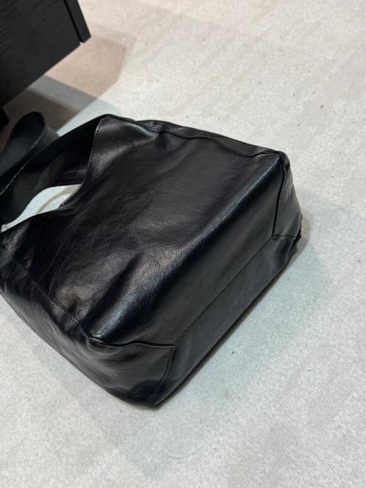 D121124百搭日常轻便随性牛皮HOBO单肩腋下包 商品图6