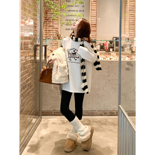 <曾小咸推荐>现货秒杀 ！微信超特价！韩系印花打底衫t恤（内里磨毛） 日常149.99 立减70 秒杀79.99！！ 商品图1