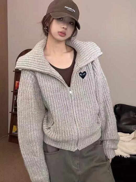 D121103新款女生宽松版型休闲感短款针织拉链外套 商品图5