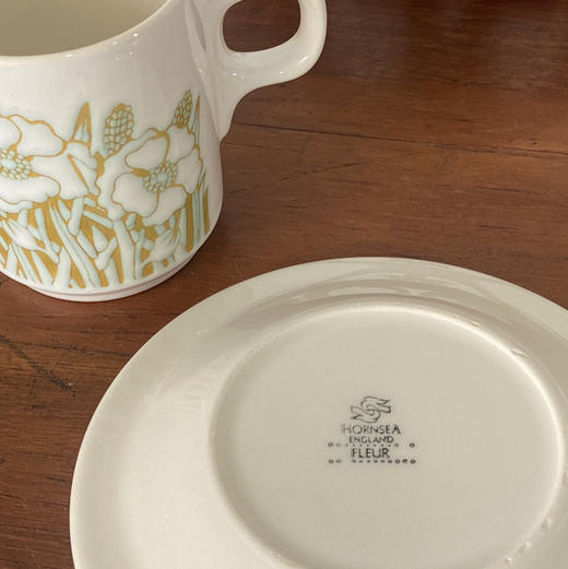 英国1970s Hornsea  Fleur鸢尾花瘦高咖啡杯碟2pcs 商品图4