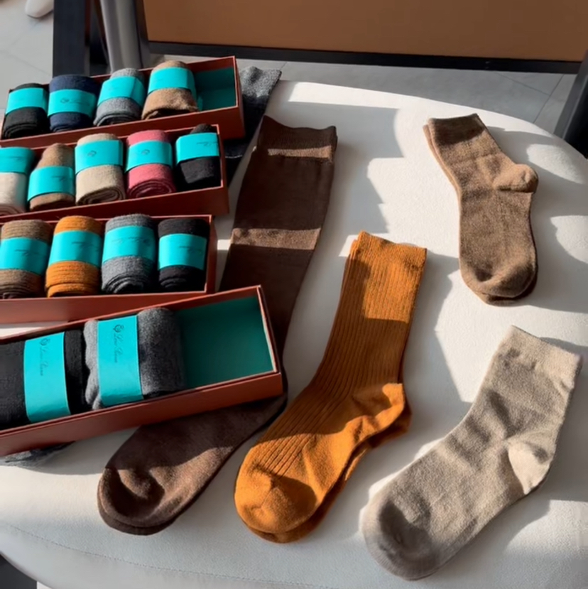 【奕虹心选】【男女款可选】贵级羊绒袜系列！！！羊绒过膝袜！高弹力不变形！！超级舒服，超级保暖！！