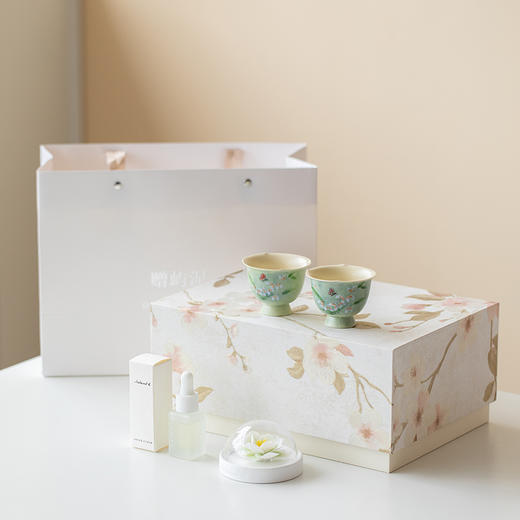 【非遗陶瓷手捏花传承】2026 铃兰映茉--手绘铃兰 商品图1