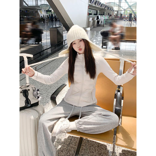 <曾小咸推荐>现货秒杀！微信超特价！韩系黑色连帽羽绒服外套 日常369.99/件 立减130 秒杀239.99/件！！ 商品图2