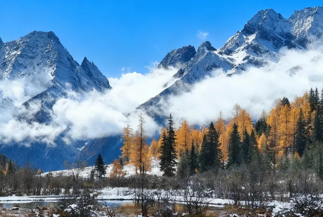 【云端之境冬季版】5天4晚|蜀山巡礼，踏雪寻峰，共赴一场川西的冬日邀约