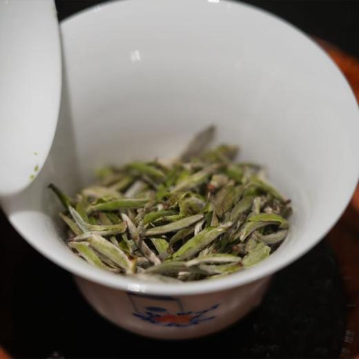 【珍藏】2025年头采白毫银针 商品图6